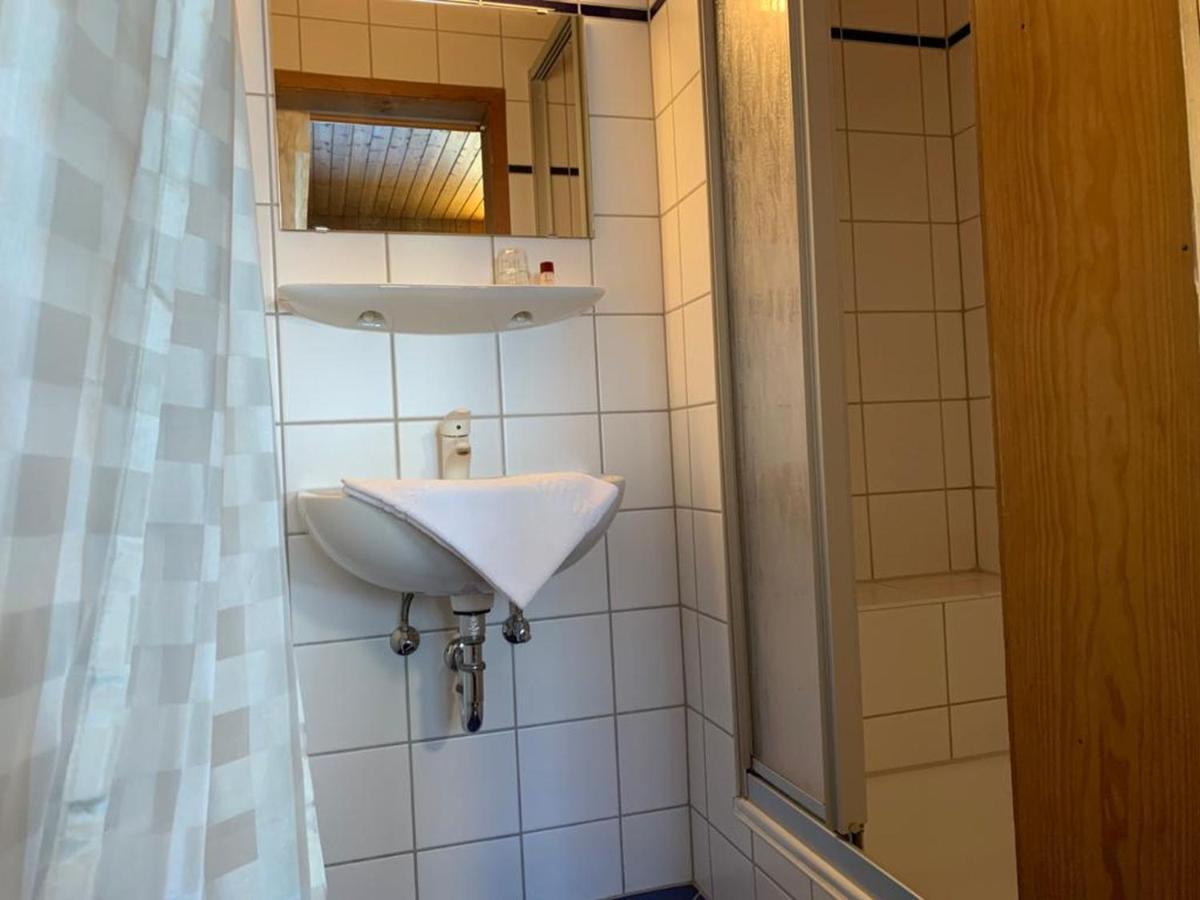Hotel Garni Siedlerstube Nuertingen Kültér fotó